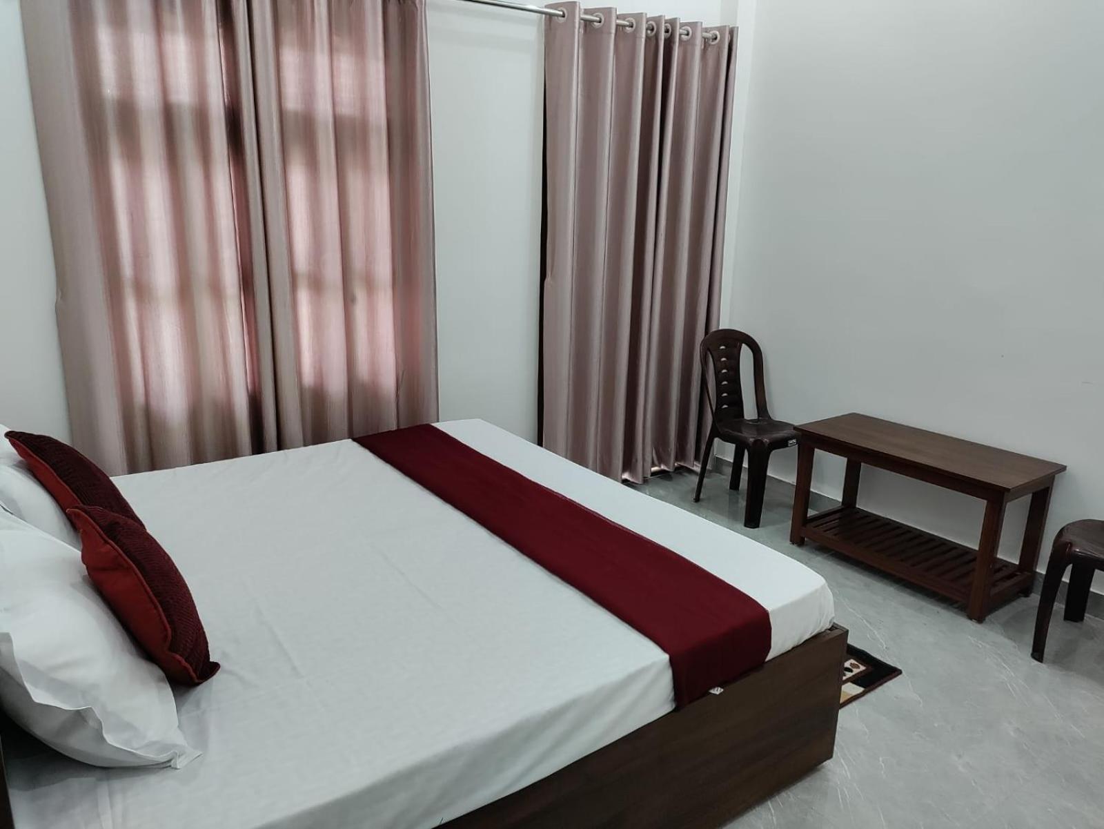 The Ashoka Palace Ayodhya Экстерьер фото